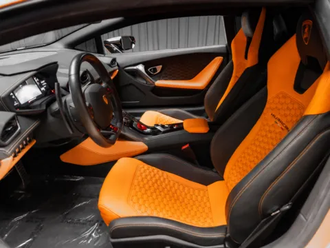 Another view of 2018 Lamborghini Huracan LP580-2 for sale in New Albany, IN at HyperCars