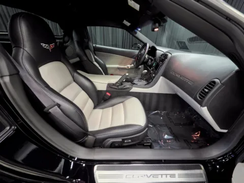 Photos of 2009 Chevrolet Corvette for sale in New Albany, IN at HyperCars