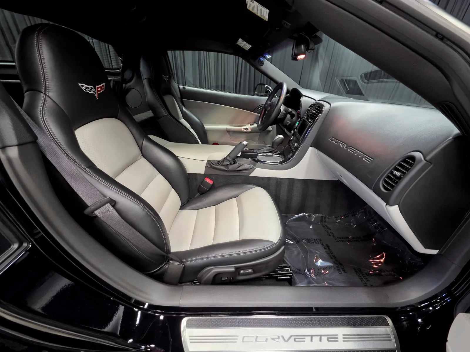 Photos of 2009 Chevrolet Corvette for sale in New Albany, IN at HyperCars