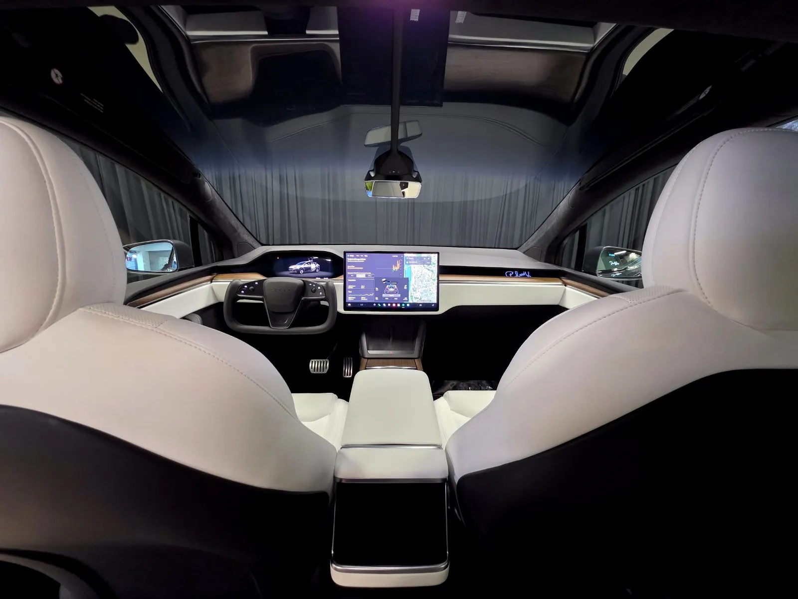 Photos of 2023 Tesla Model X Standard Range for sale in New Albany, IN at HyperCars