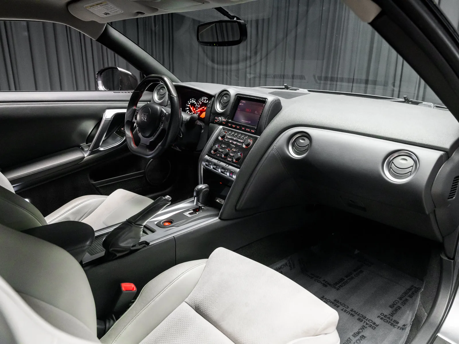 More photos of 2009 Nissan GT-R Premium at HyperCars, IN