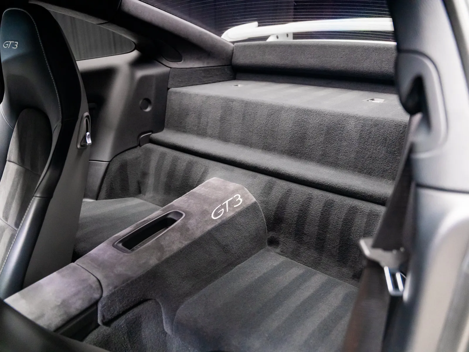 More photos of 2015 Porsche 911 GT3 at HyperCars, IN
