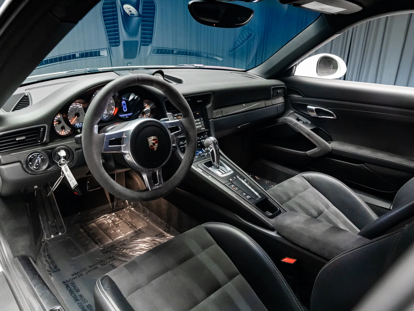 More photos of 2015 Porsche 911 GT3 at HyperCars, IN