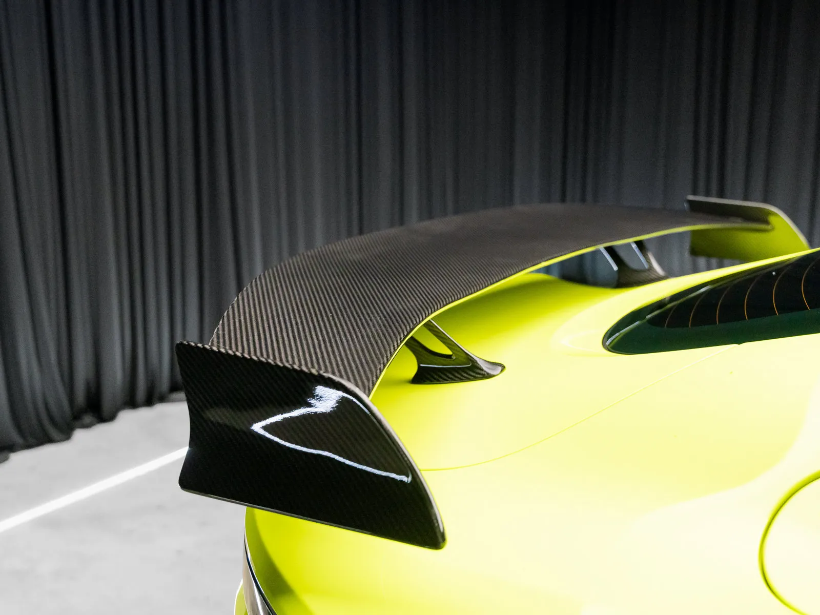 More photos of 2021 Aston Martin Vantage at HyperCars, IN