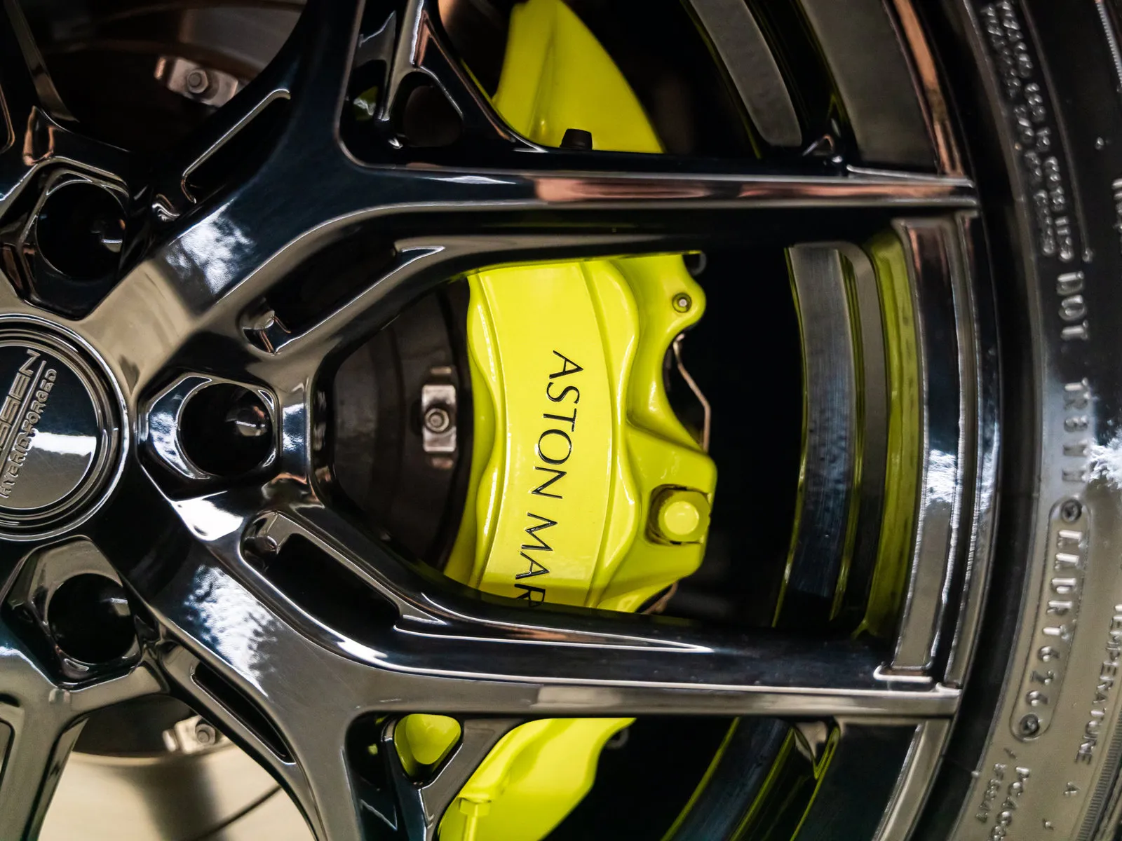 More photos of 2021 Aston Martin Vantage at HyperCars, IN