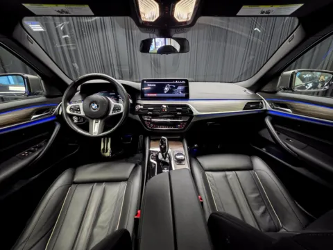 Photos of 2023 BMW 5 Series M550i xDrive for sale in New Albany, IN at HyperCars