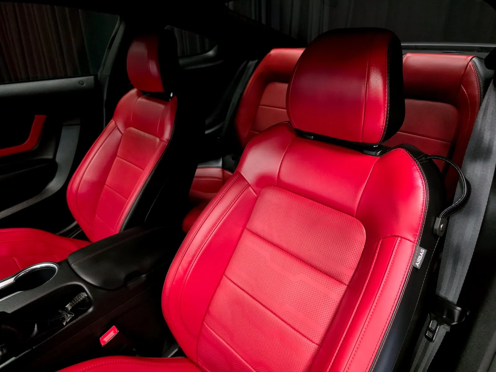Photos of 2021 Ford Mustang GT Premium for sale in New Albany, IN at HyperCars