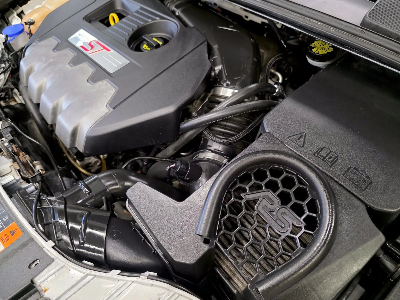 More photos of 2017 Ford Focus ST at HyperCars, IN