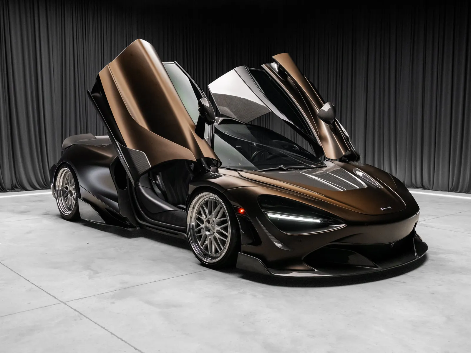 Another view of 2018 McLaren 720S Performance for sale in New Albany, IN at HyperCars