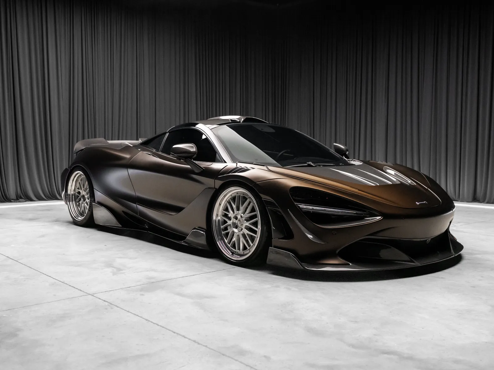 Photos of 2018 McLaren 720S Performance for sale in New Albany, IN at HyperCars