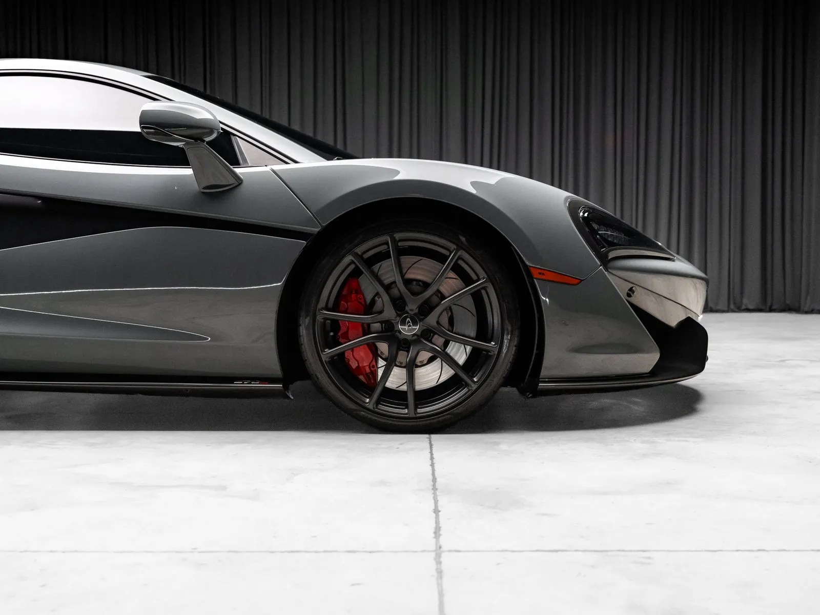 More photos of 2016 McLaren 570S at HyperCars, IN