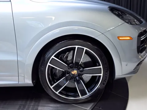 More photos of 2022 Porsche Cayenne Turbo at HyperCars, IN
