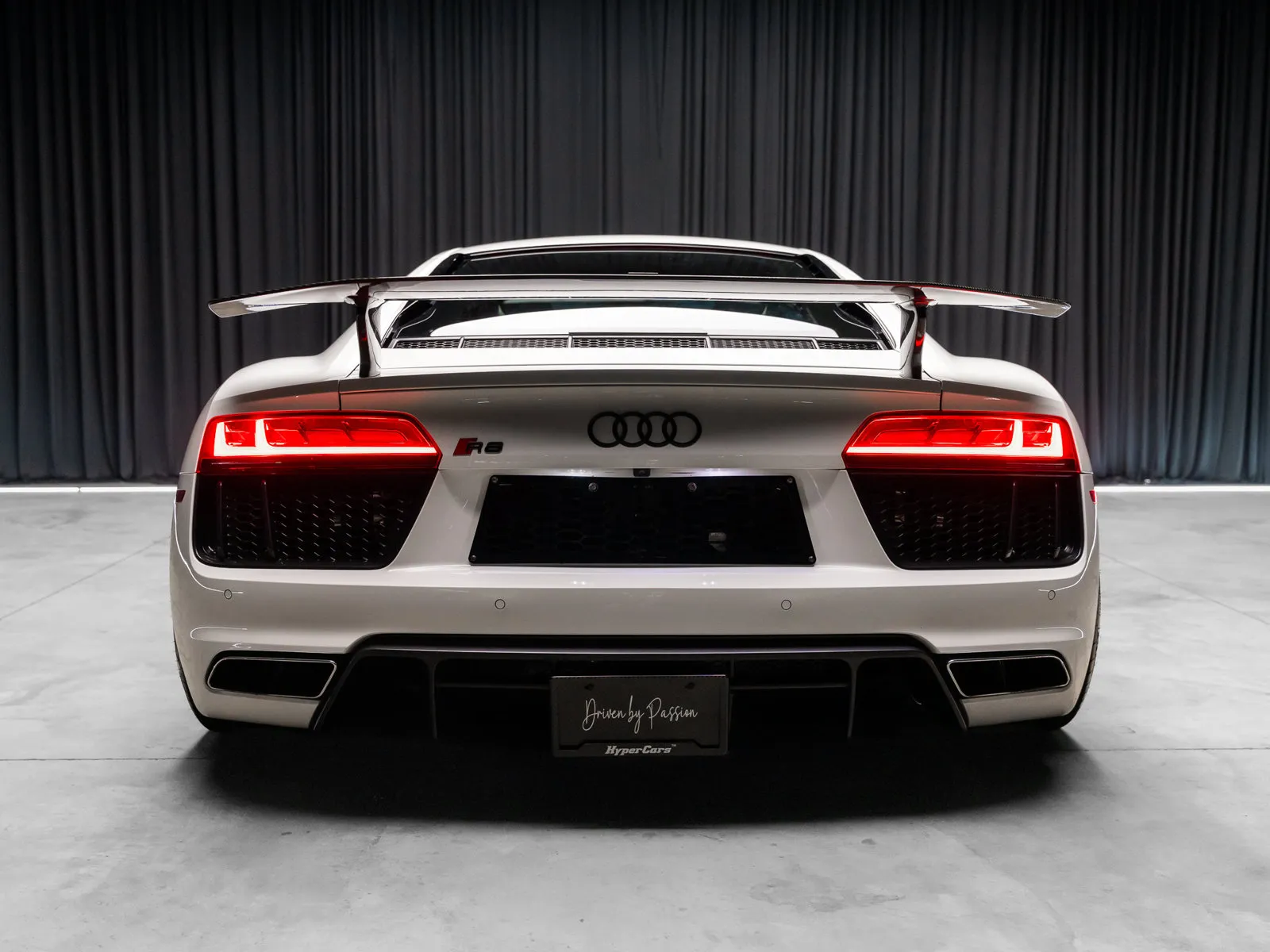 Photos of 2017 Audi R8 5.2 for sale in New Albany, IN at HyperCars