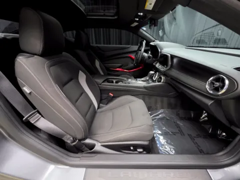 Photos of 2021 Chevrolet Camaro SS for sale in New Albany, IN at HyperCars