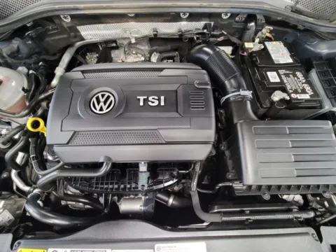 More photos of 2019 Volkswagen Arteon 2.0T SEL R-Line at HyperCars, IN
