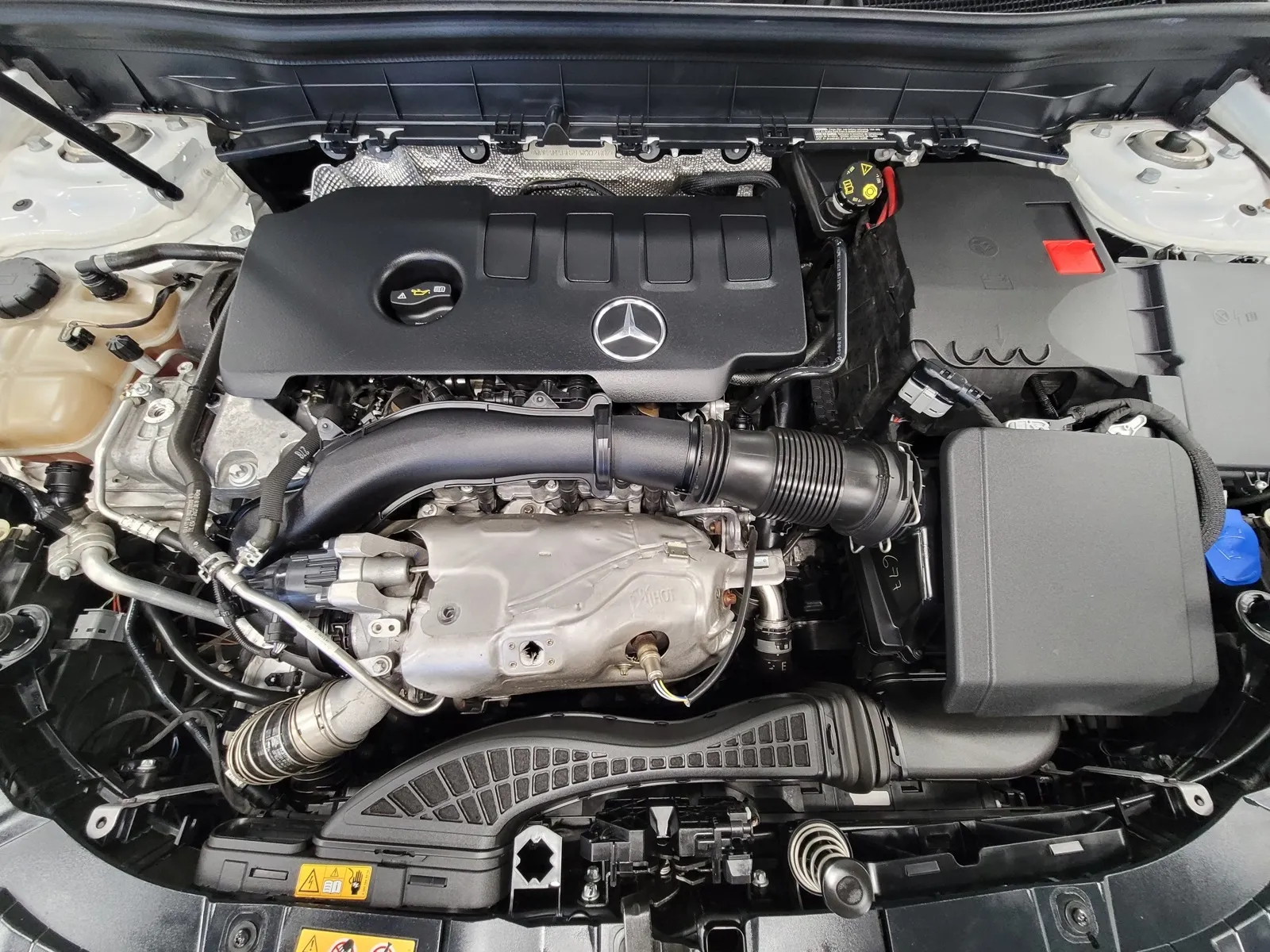 Another view of 2020 Mercedes-Benz GLB 250 for sale in New Albany, IN at HyperCars
