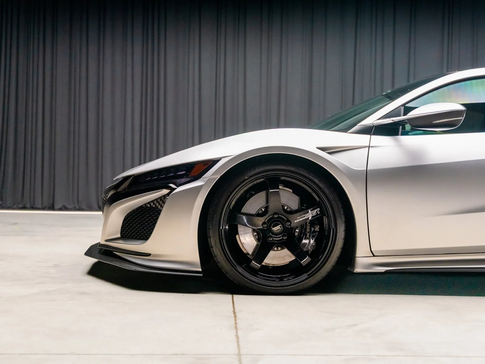 Photos of 2017 Acura NSX for sale in New Albany, IN at HyperCars