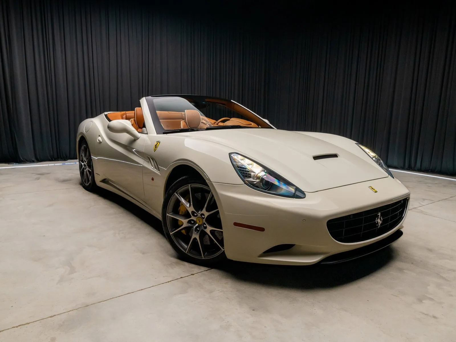 White 2010 Ferrari California for sale in New Albany, IN