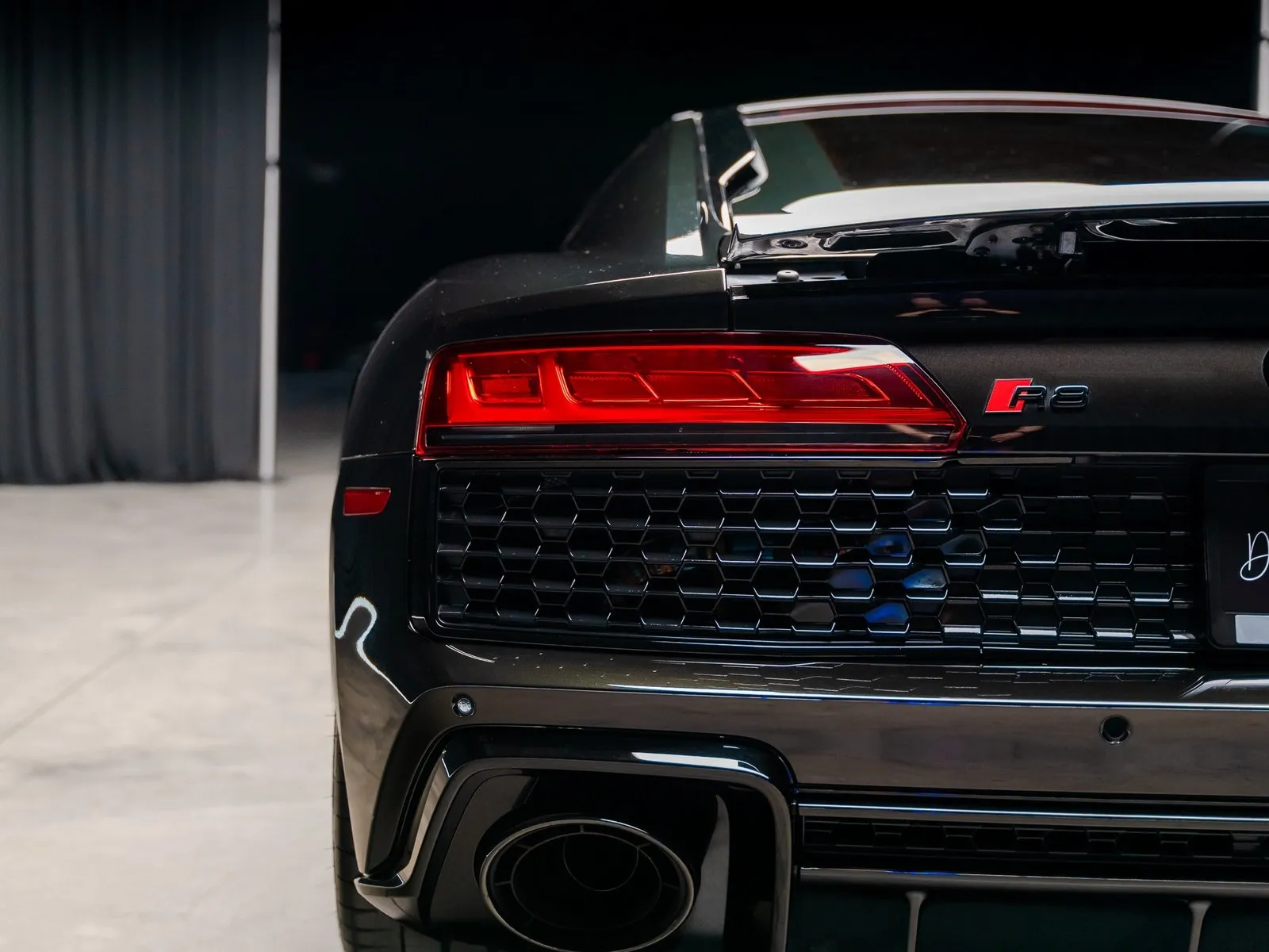 More photos of 2021 Audi R8 5.2 at HyperCars, IN