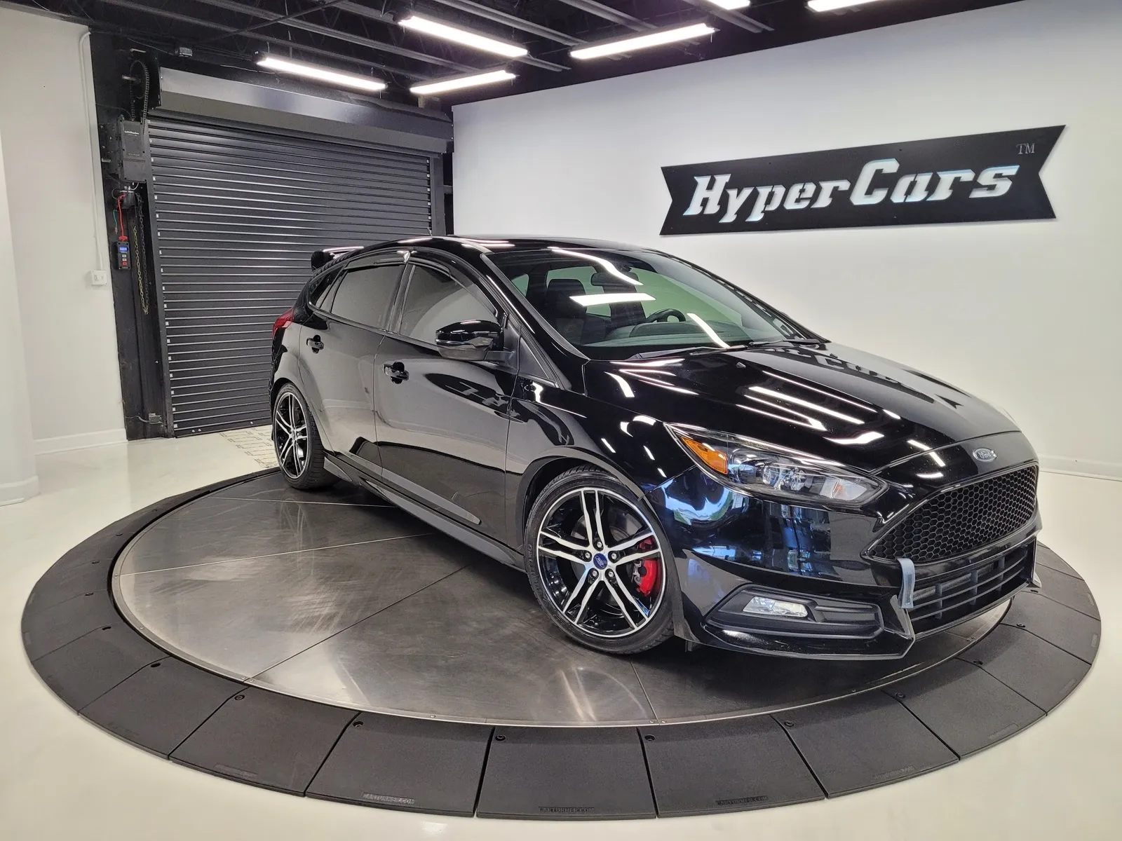 Black 2018 Ford Focus ST for sale in New Albany, IN