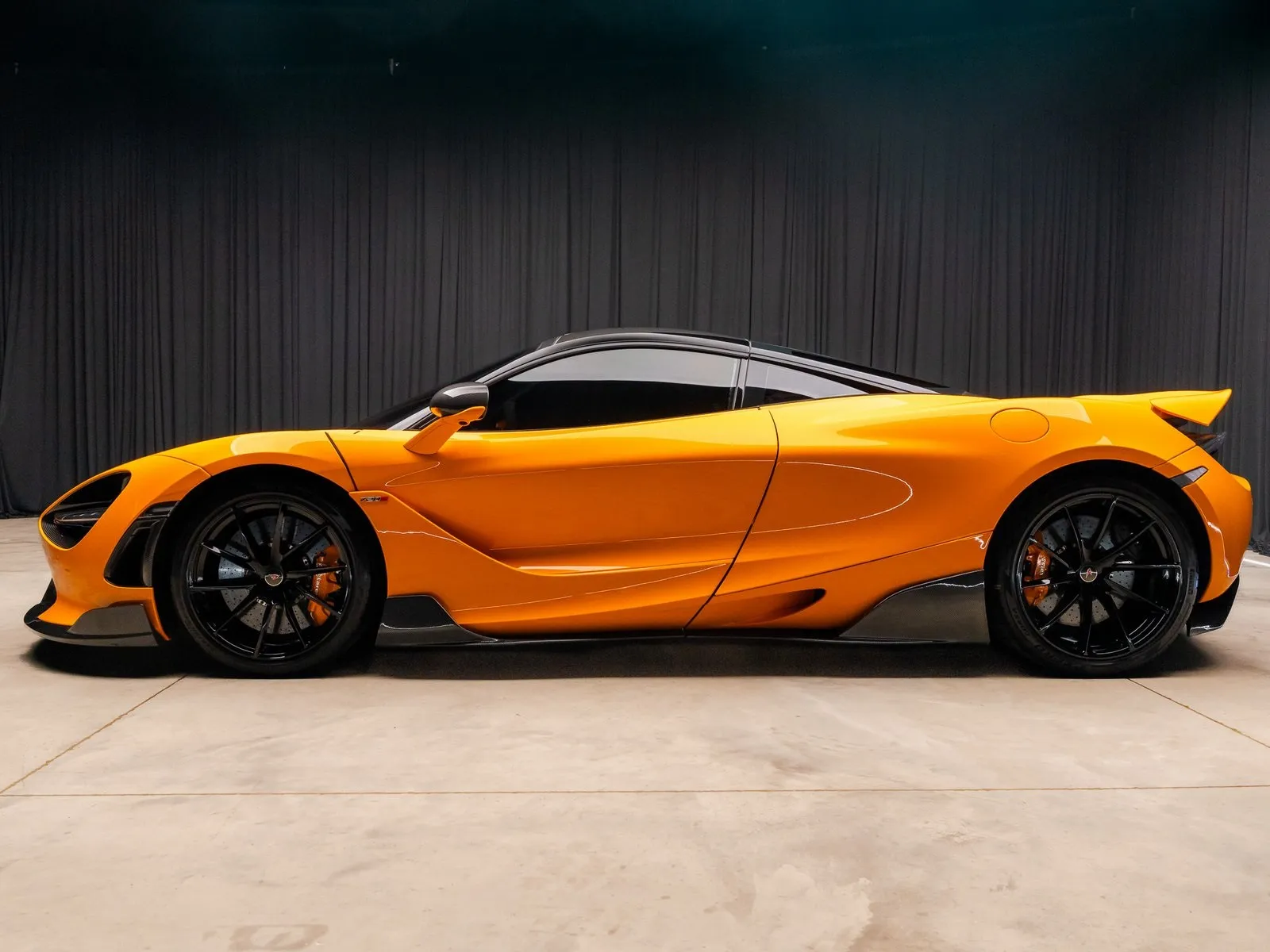 Photos of 2018 McLaren 720S Luxury for sale in New Albany, IN at HyperCars
