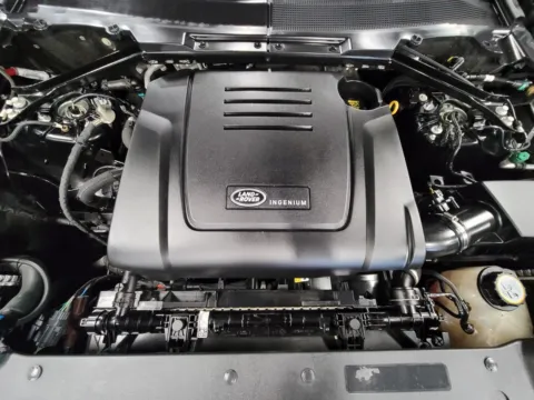 More photos of 2020 Land Rover Defender 110 SE at HyperCars, IN