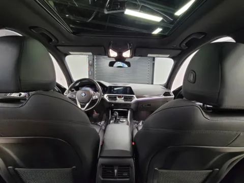 Photos of 2020 BMW 3 Series 330i xDrive for sale in New Albany, IN at HyperCars