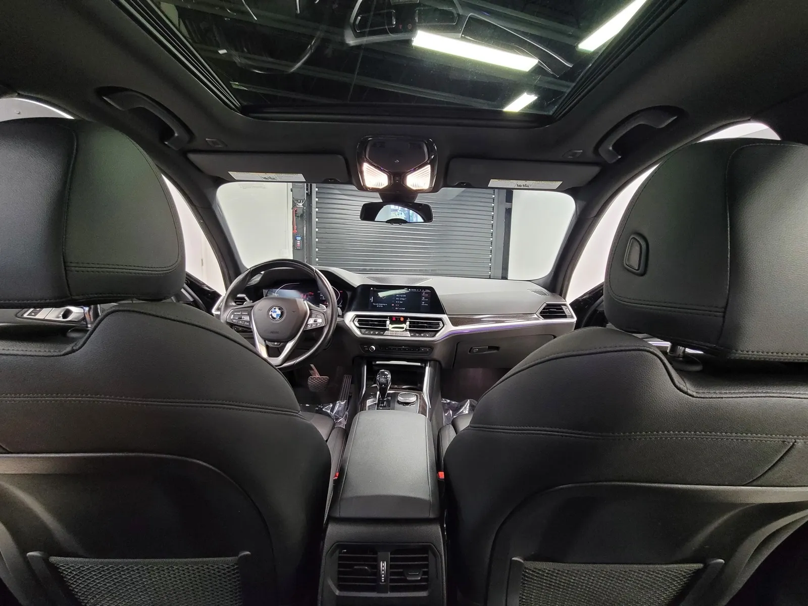 Photos of 2020 BMW 3 Series 330i xDrive for sale in New Albany, IN at HyperCars