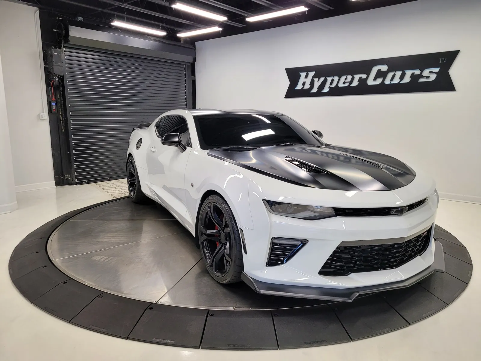 More photos of 2018 Chevrolet Camaro SS at HyperCars, IN