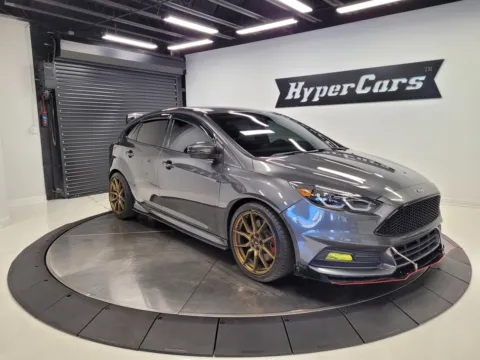 More photos of 2017 Ford Focus ST at HyperCars, IN