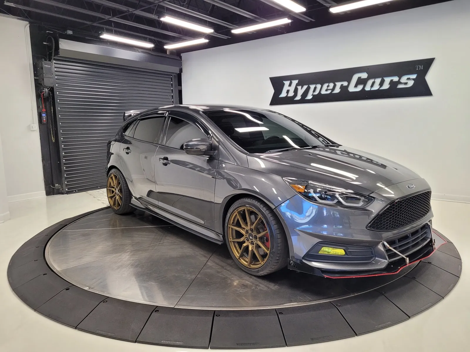 More photos of 2017 Ford Focus ST at HyperCars, IN