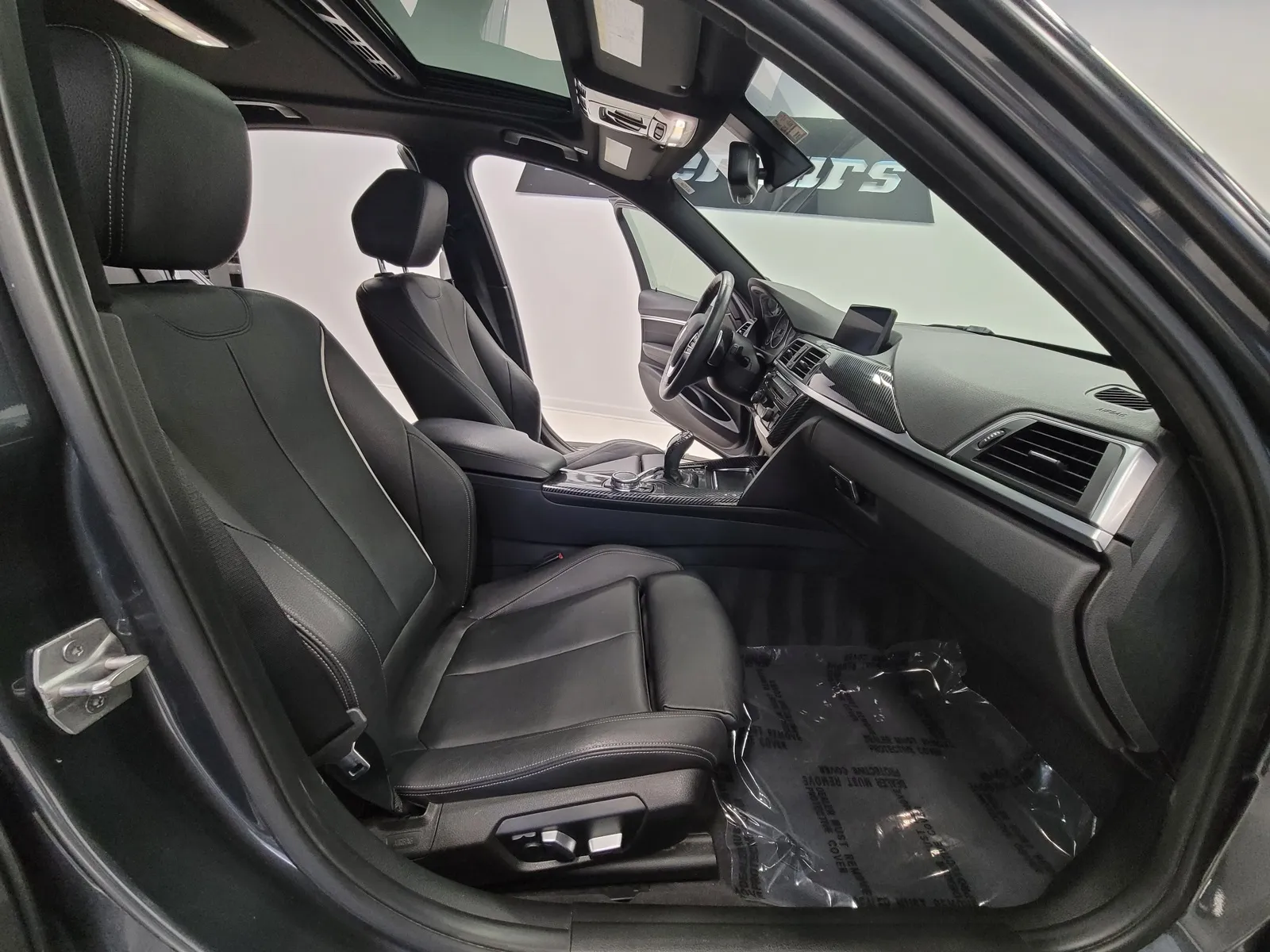 Photos of 2016 BMW 3 Series 328i xDrive for sale in New Albany, IN at HyperCars