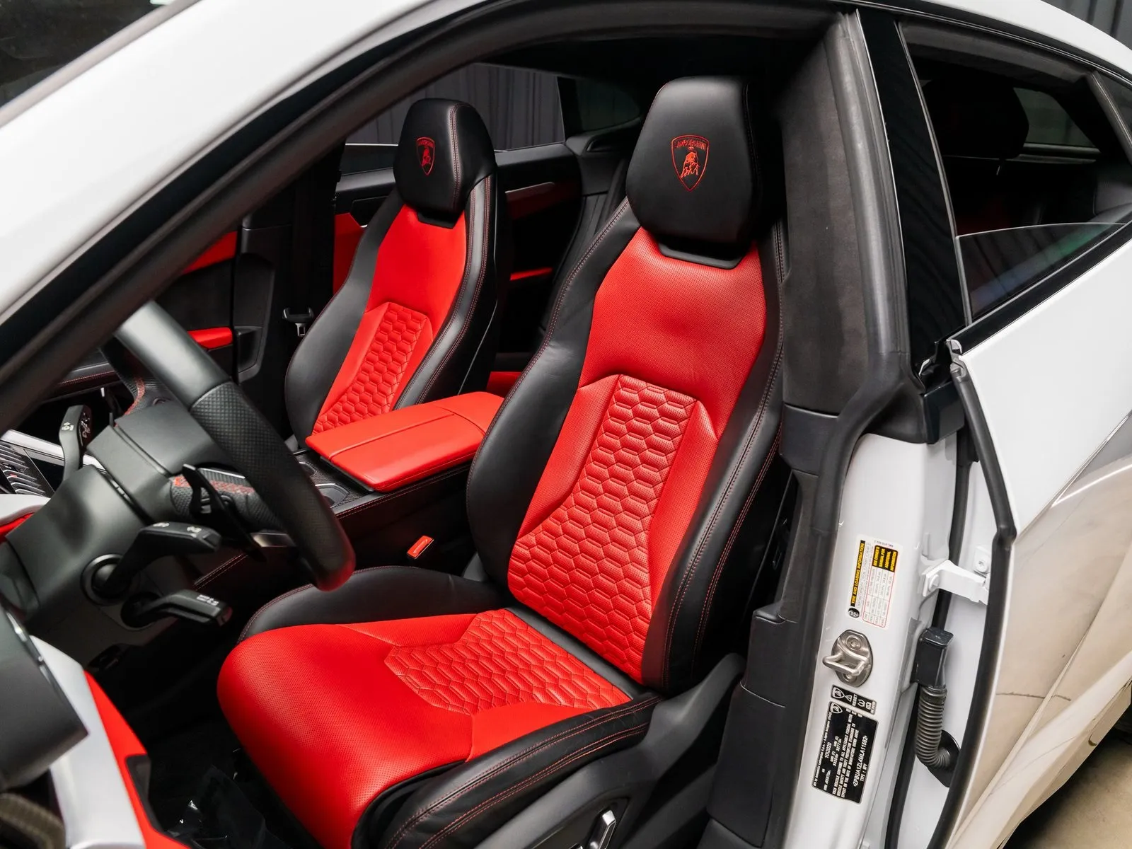 More photos of 2021 Lamborghini Urus at HyperCars, IN