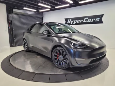 Black 2022 Tesla Model Y Performance for sale in New Albany, IN