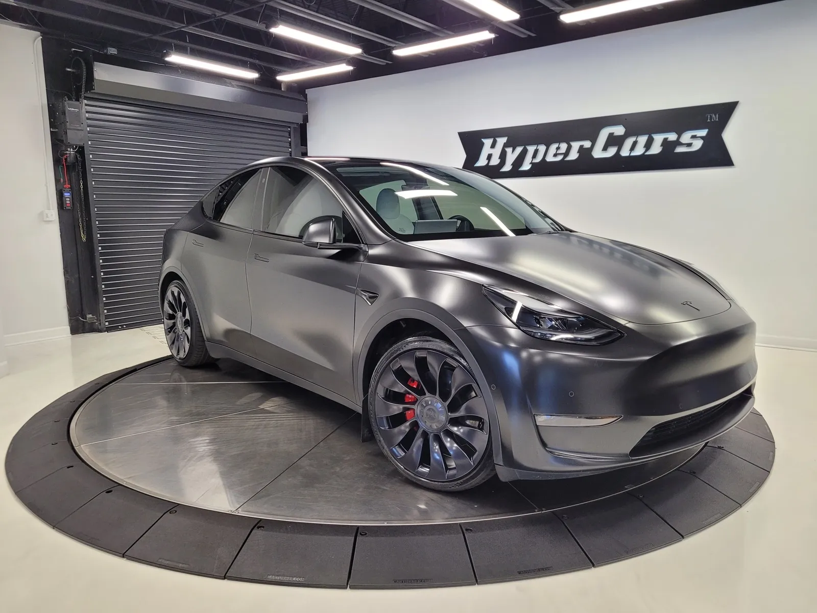 Black 2022 Tesla Model Y Performance for sale in New Albany, IN