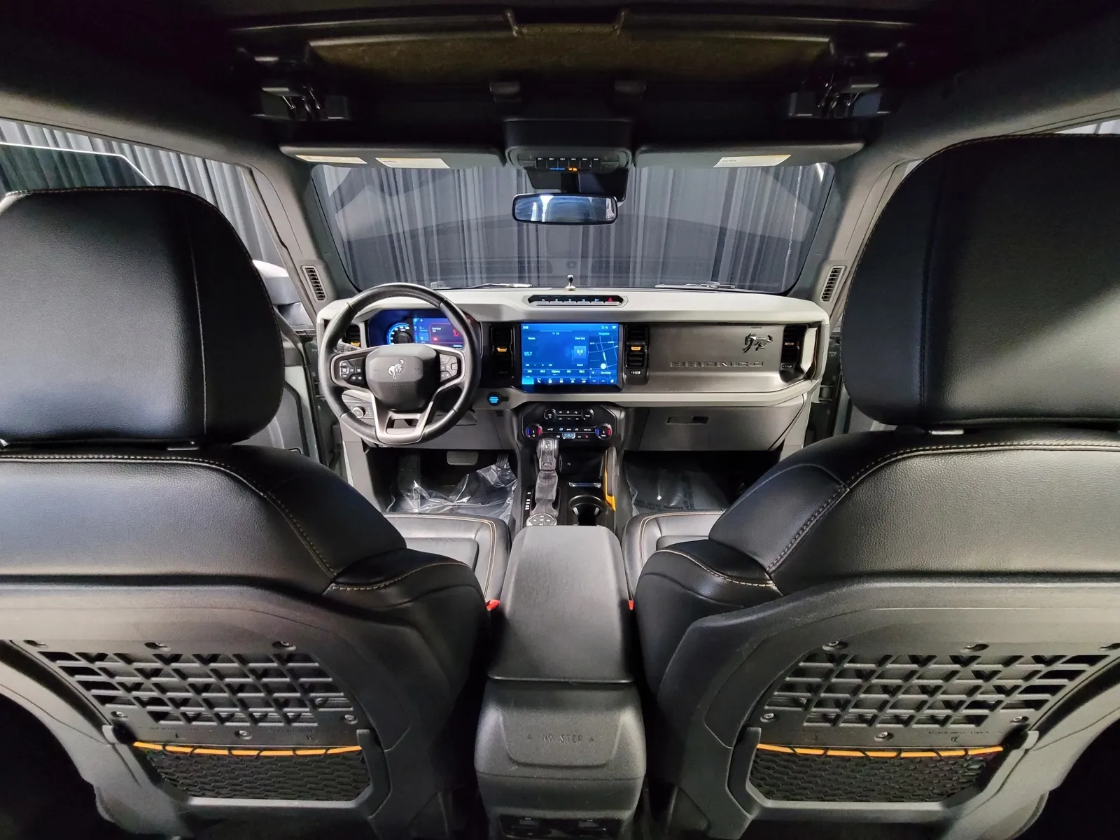 Photos of 2022 Ford Bronco Badlands for sale in New Albany, IN at HyperCars