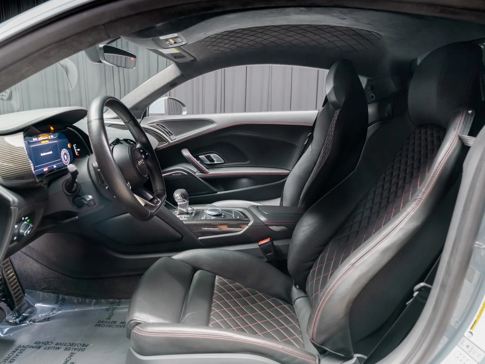 More photos of 2020 Audi R8 5.2 at HyperCars, IN
