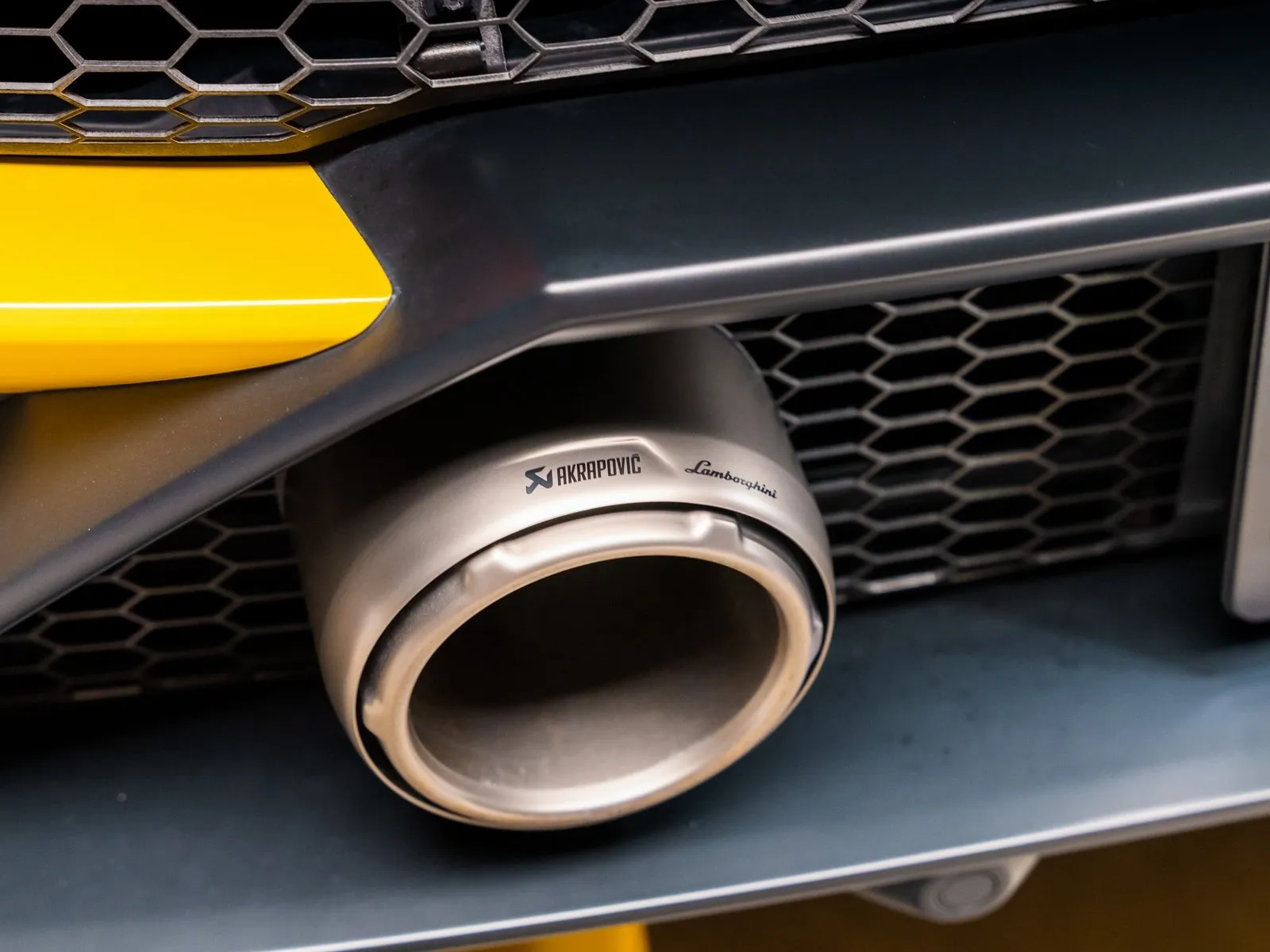 Another view of 2022 Lamborghini Huracan EVO for sale in New Albany, IN at HyperCars