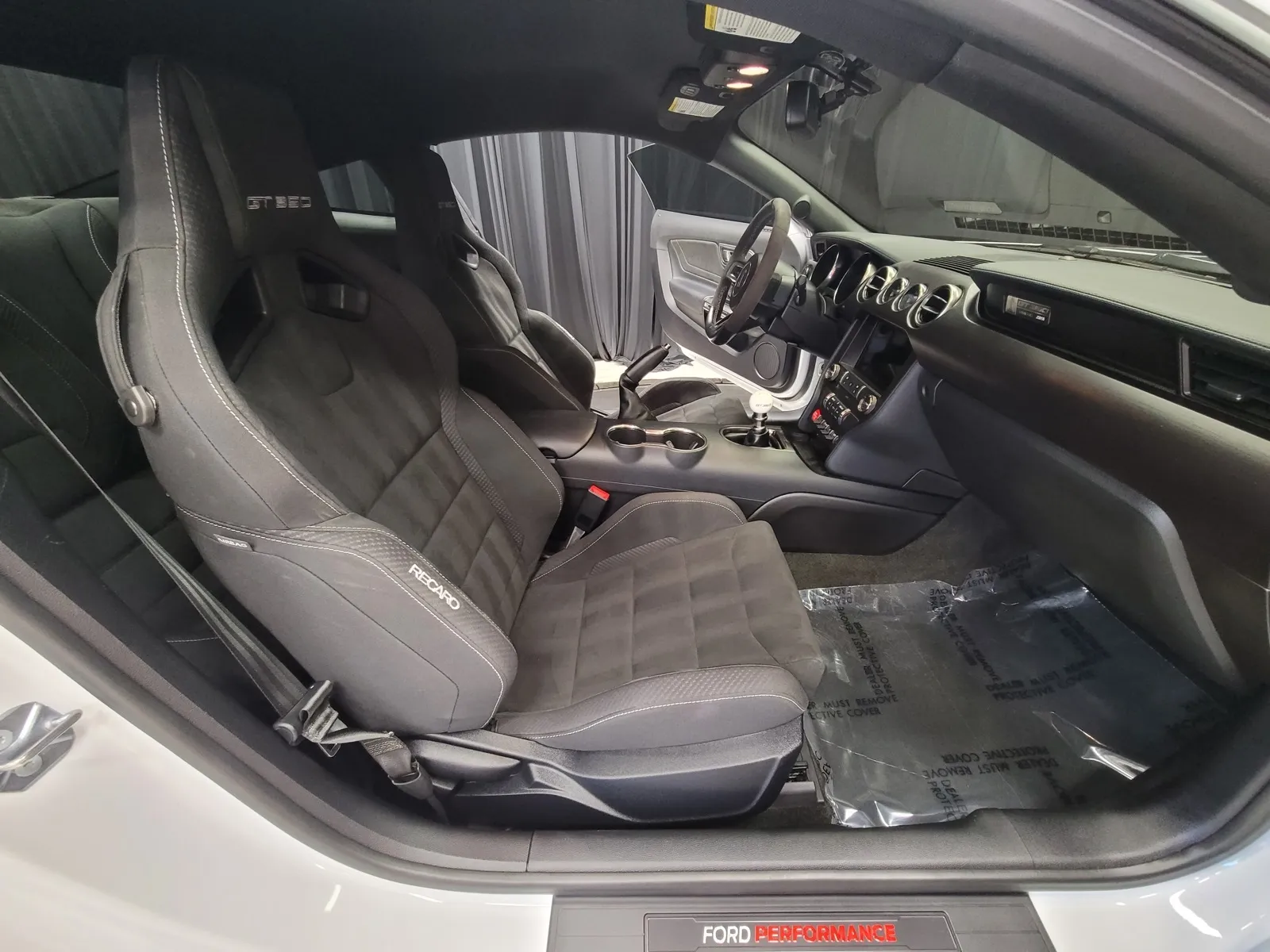 Photos of 2018 Ford Mustang Shelby GT350 for sale in New Albany, IN at HyperCars