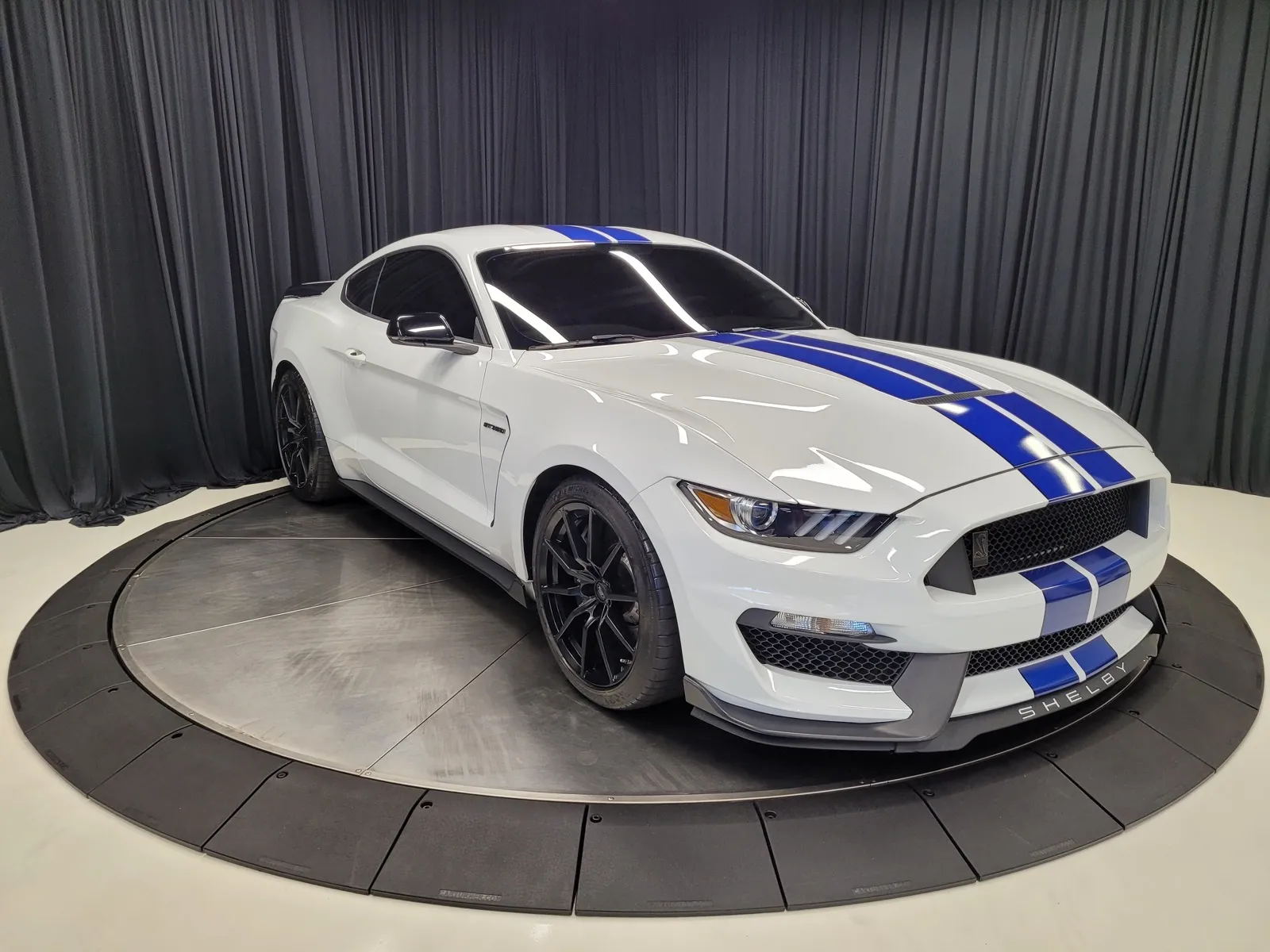 More photos of 2018 Ford Mustang Shelby GT350 at HyperCars, IN
