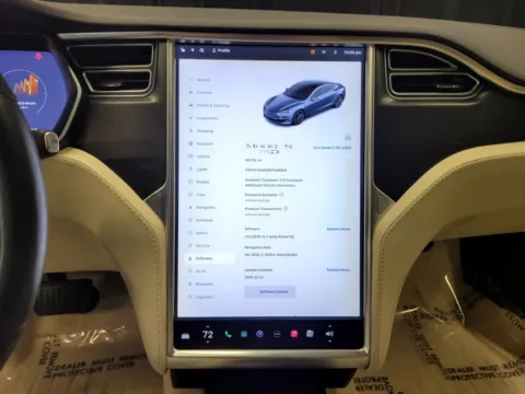 More photos of 2018 Tesla Model S 75D at HyperCars, IN