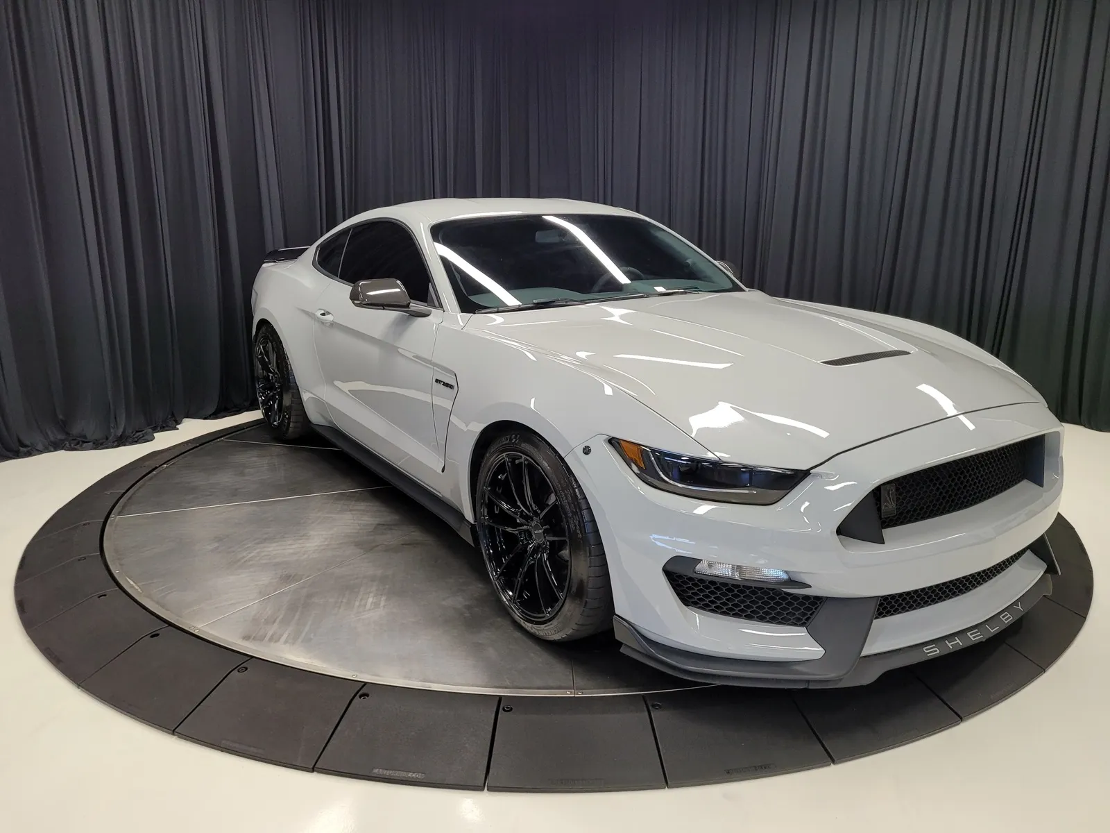 Photos of 2017 Ford Mustang Shelby GT350 for sale in New Albany, IN at HyperCars