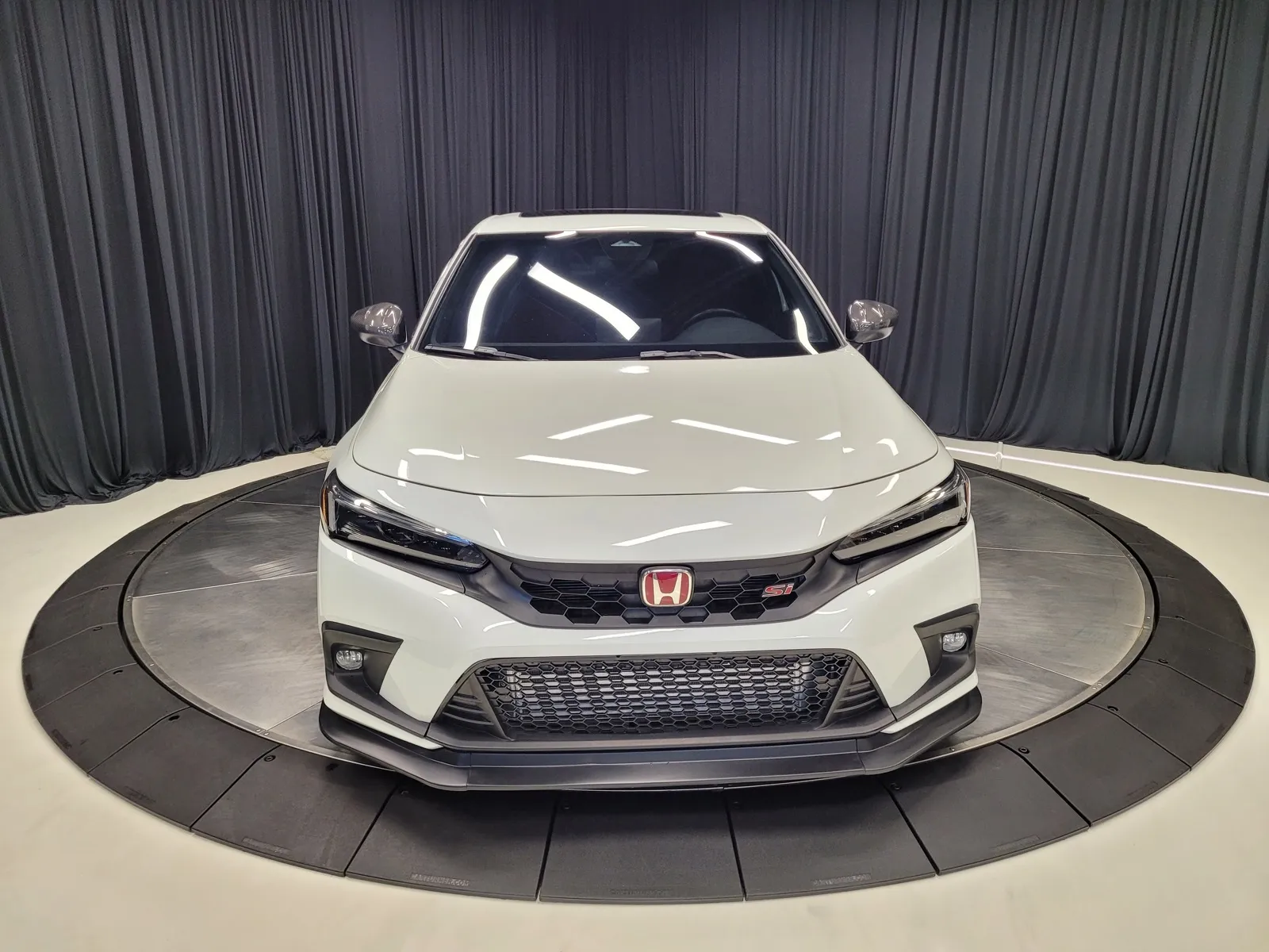 Another view of 2024 Honda Civic Si for sale in New Albany, IN at HyperCars