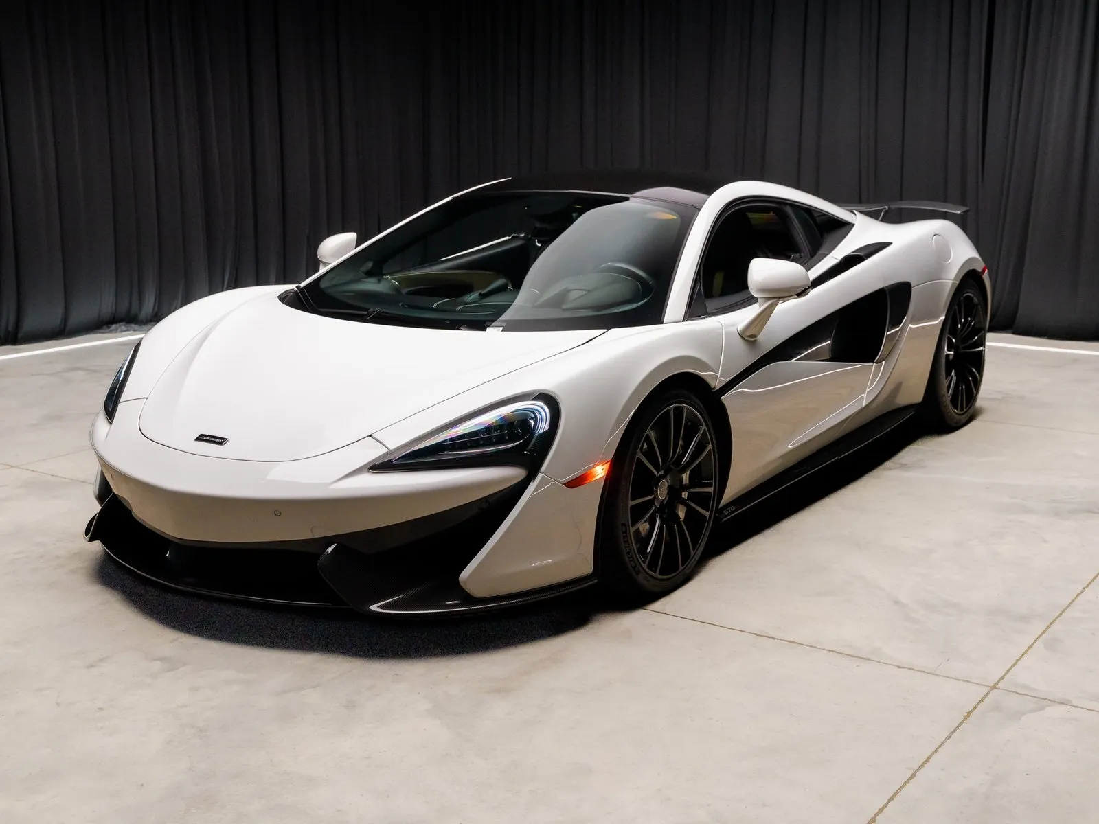 Photos of 2016 McLaren 570S for sale in New Albany, IN at HyperCars