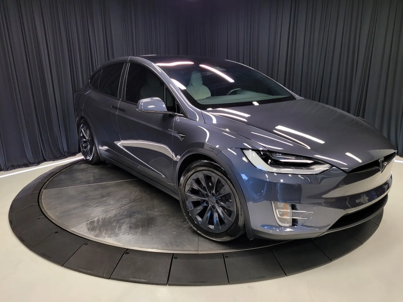 Photos of 2017 Tesla Model X 100D for sale in New Albany, IN at HyperCars