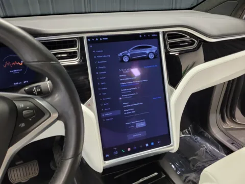 More photos of 2017 Tesla Model X 100D at HyperCars, IN