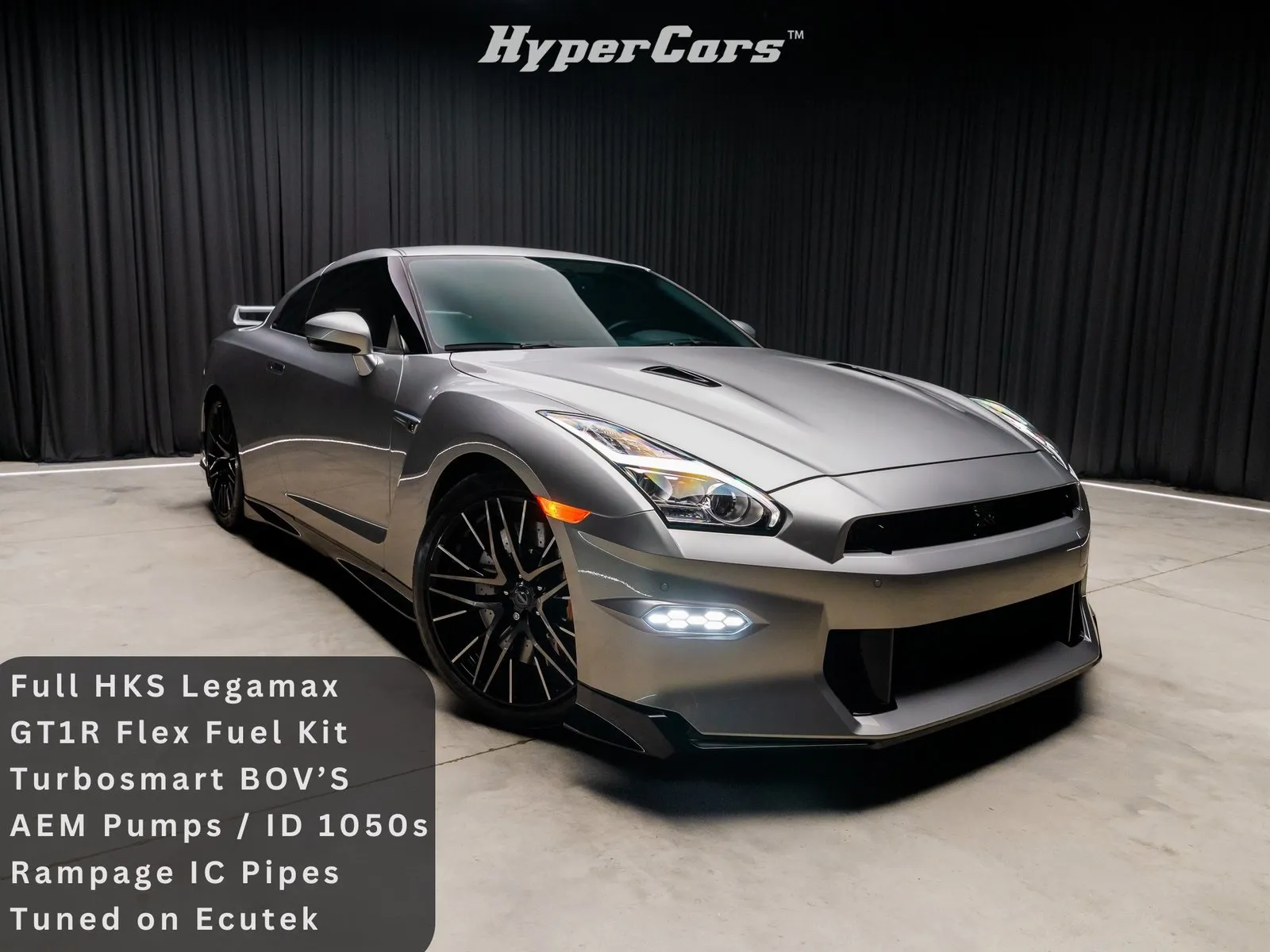 2024 Nissan GT-R Premium's photo