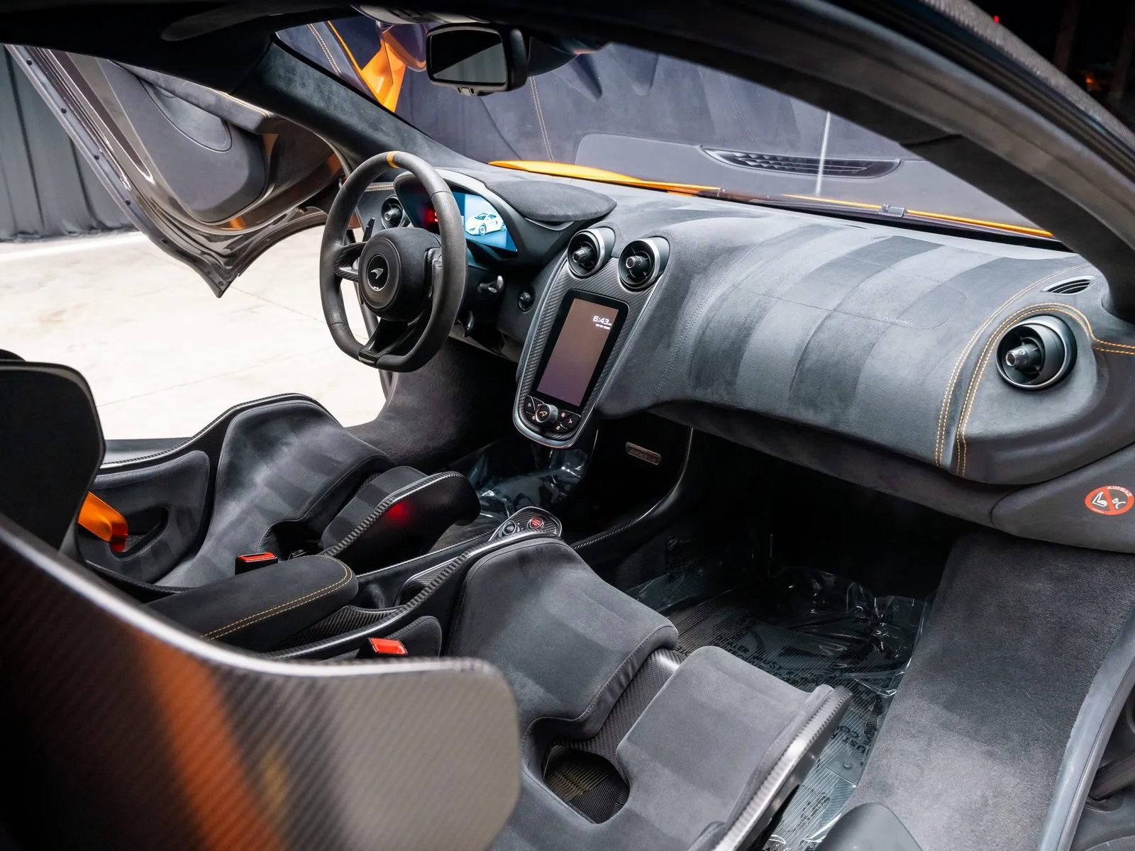Photos of 2019 McLaren 600LT for sale in New Albany, IN at HyperCars