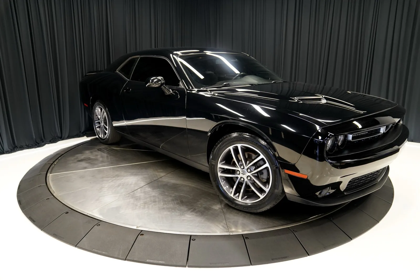Black 2019 Dodge Challenger SXT for sale in New Albany, IN