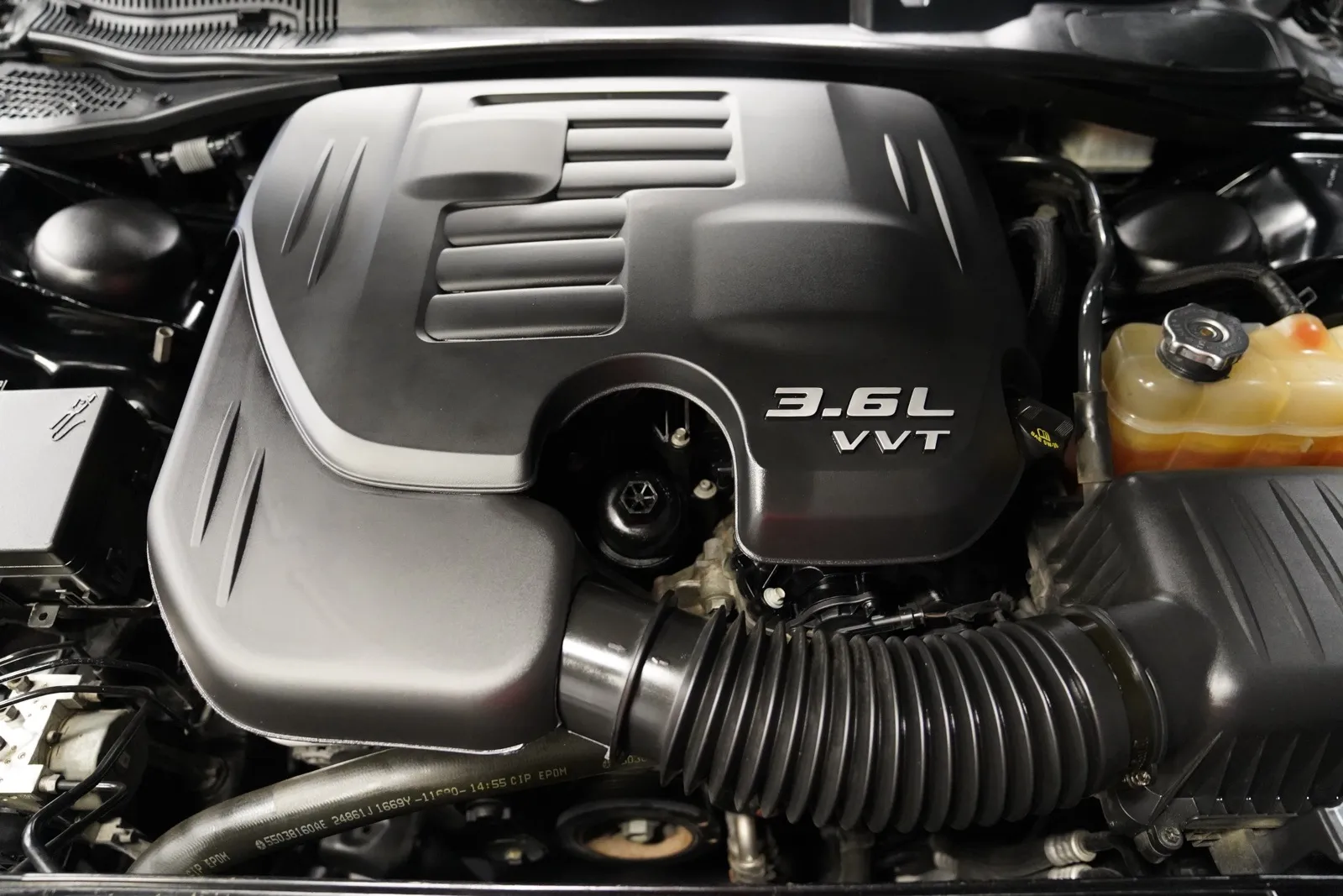 Photos of 2019 Dodge Challenger SXT for sale in New Albany, IN at HyperCars